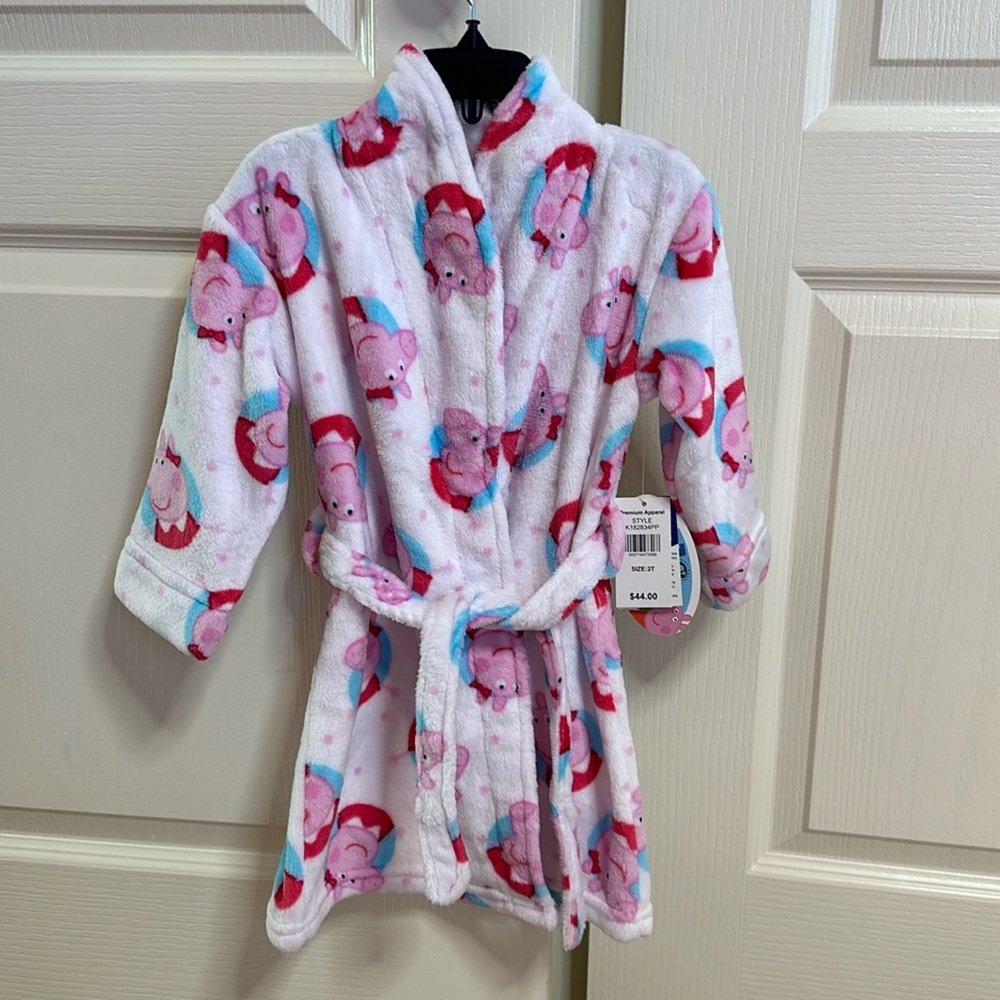 NWT Peppa Pig robe - 2T